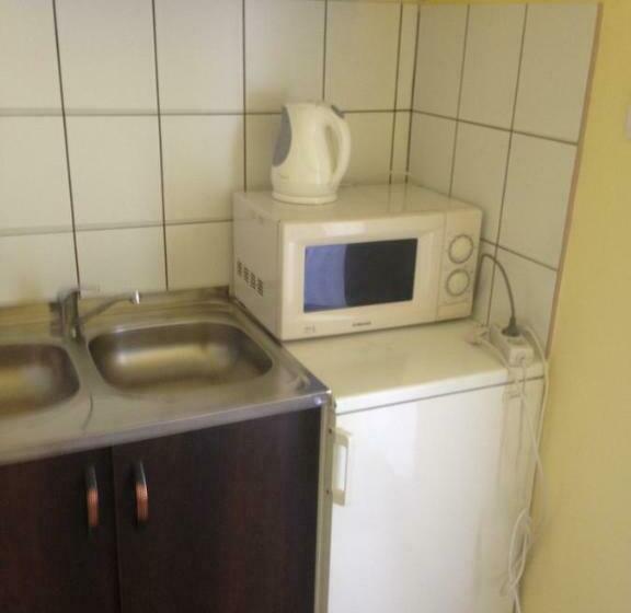 ペンション Kölcsey Kúria Vendégház