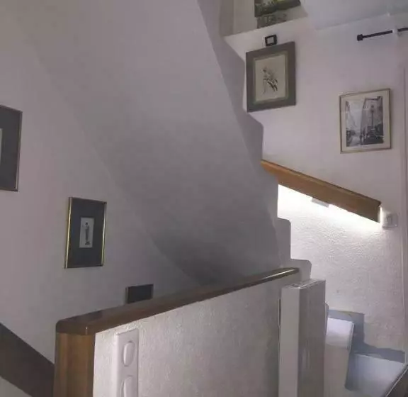 ペンション La Maisonette Antibes