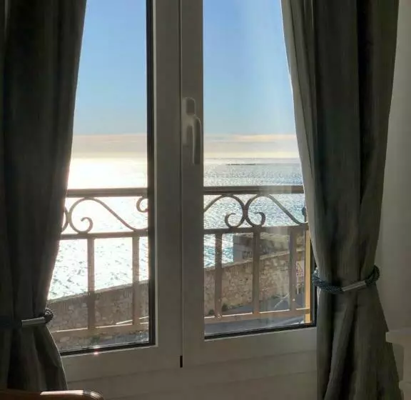 ペンション La Maisonette Antibes