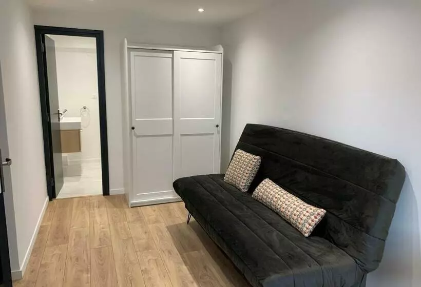 ペンション Nanterre Room