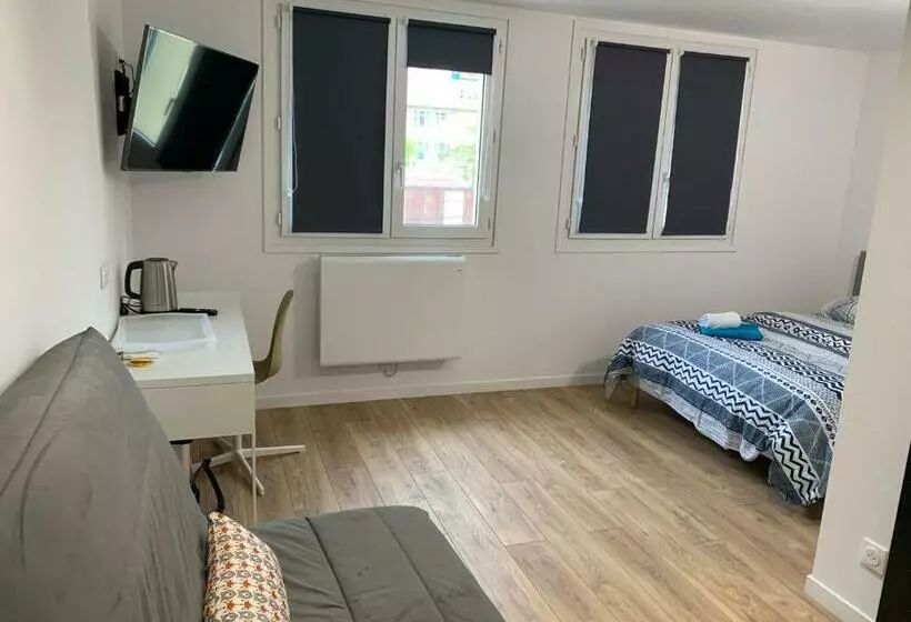 ペンション Nanterre Room