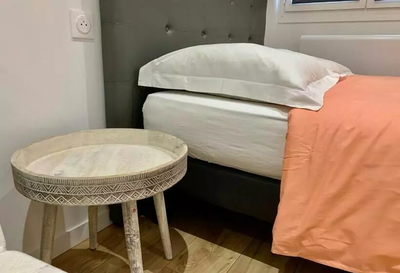 ペンション Nanterre Room