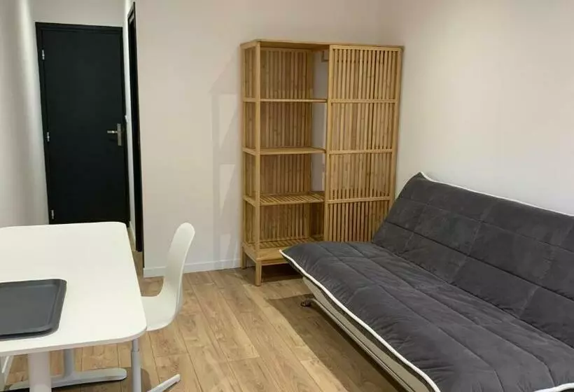 ペンション Nanterre Room