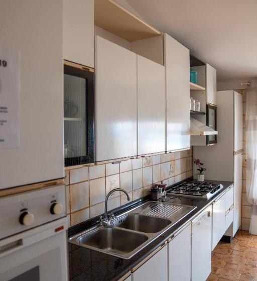 Queen S Bed & Breakfast