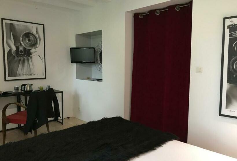 مبيت وإفطار La Levraudière