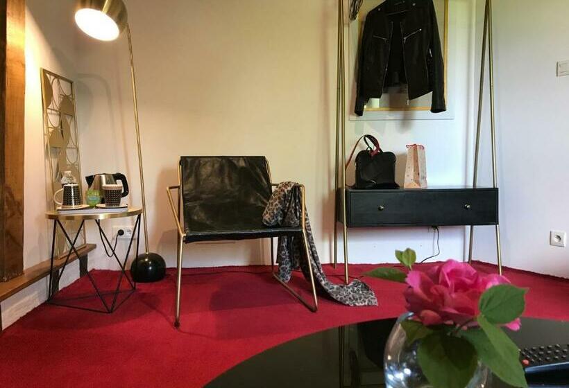 مبيت وإفطار La Levraudière