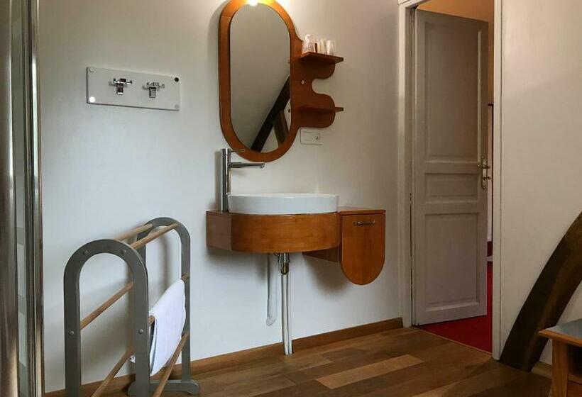 مبيت وإفطار La Levraudière