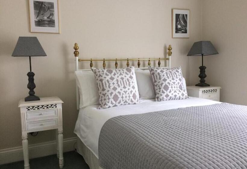 مبيت وإفطار Little Manor