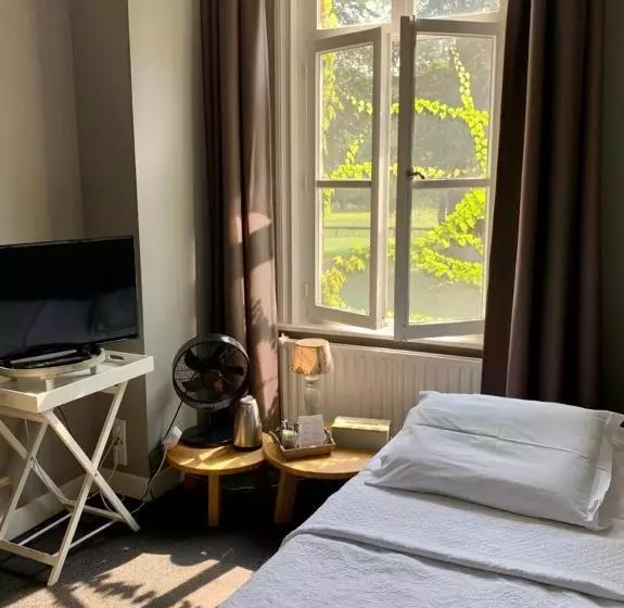 Hotelli Klooster Nieuwkerk Goirle