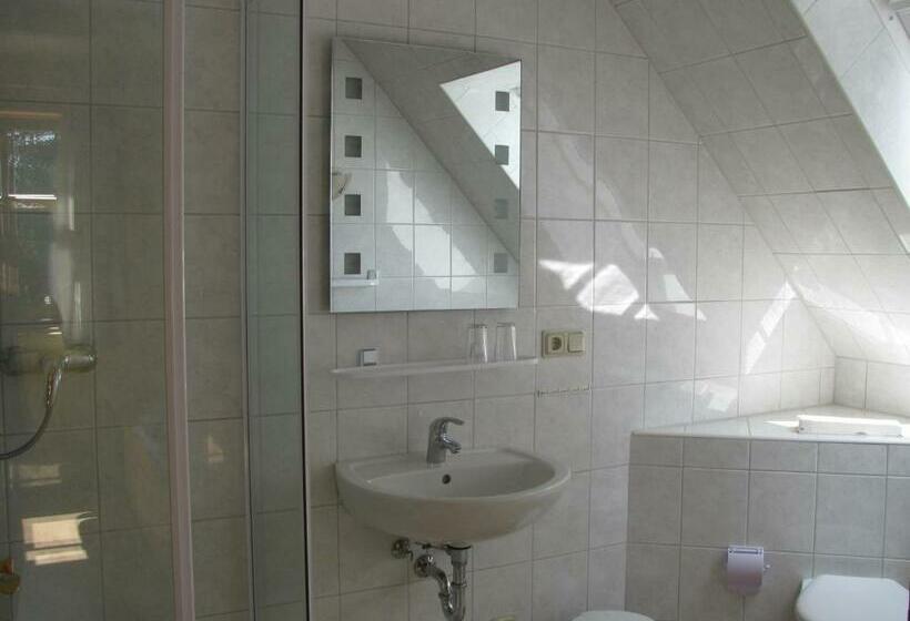 بنسيون Bismarckschänke