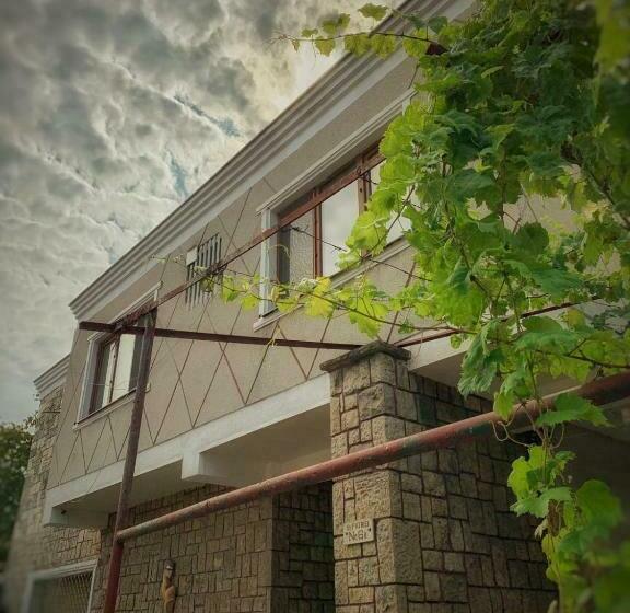 ペンション Villa 3 Papuci