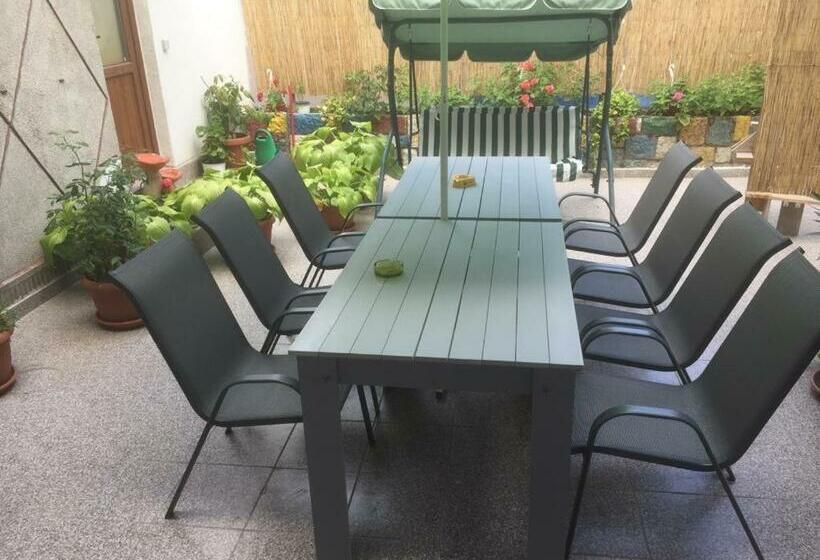 ペンション Villa 3 Papuci