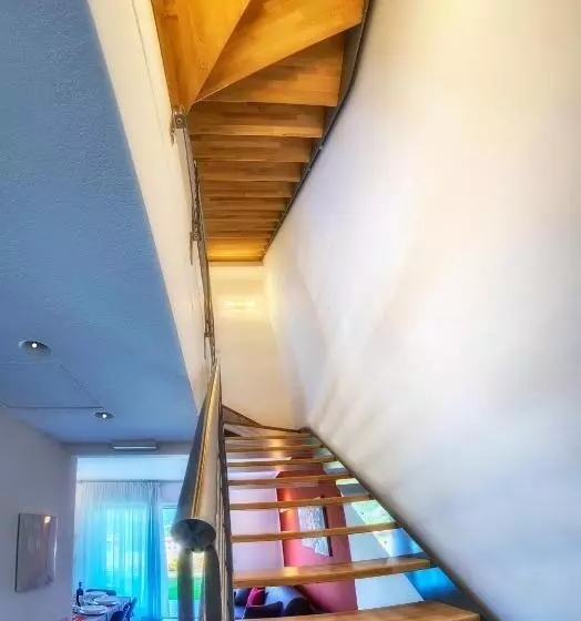 Rainbow Holiday Apartments Lake Como