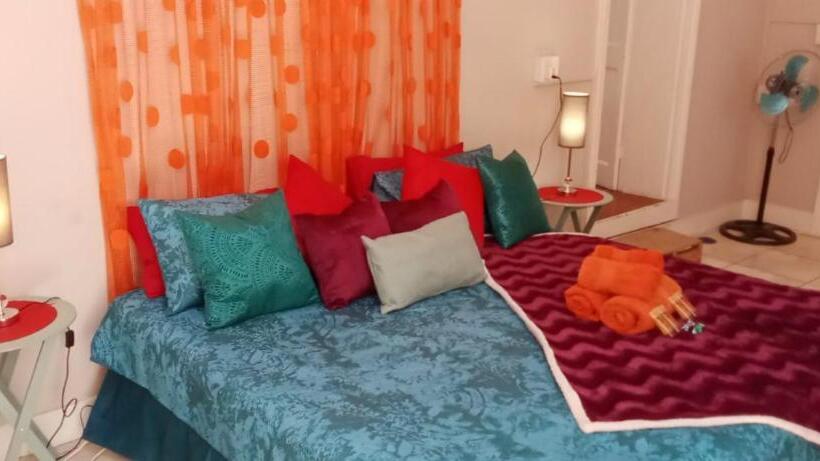 Bed and Breakfast Bun Clody Manor   Guest House & Coffee Shop