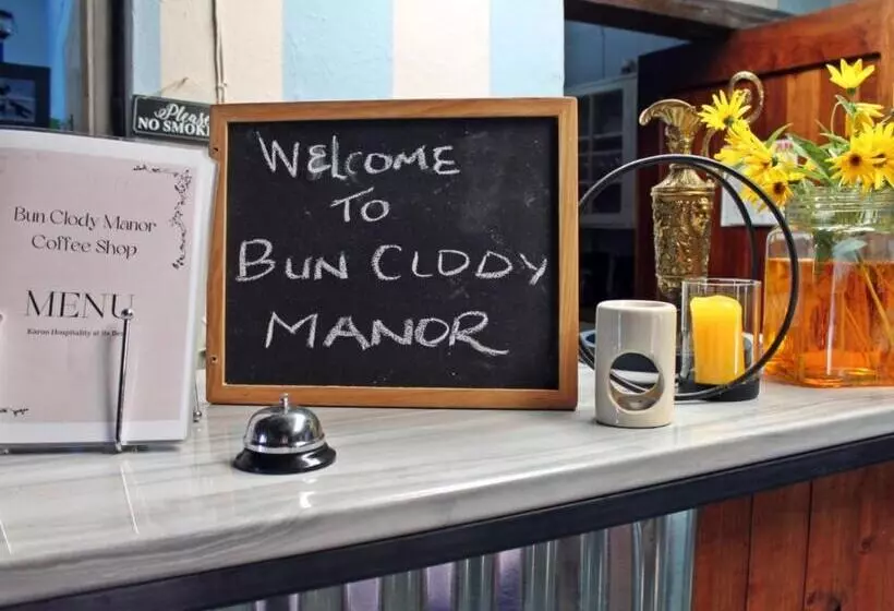 ベッドアンドブレックファースト Bun Clody Manor Guest House & Coffee Shop
