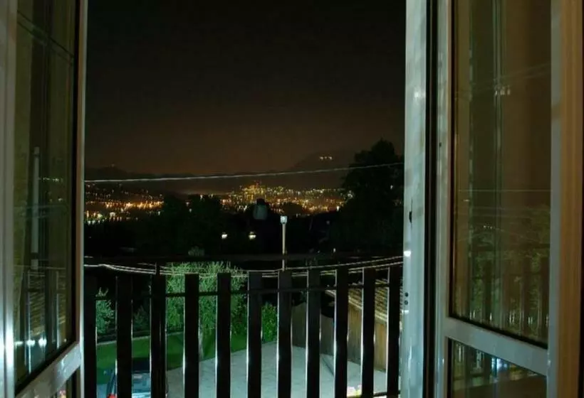 Aamiaismajoitus (B&B) La Casa Sull Aia,av