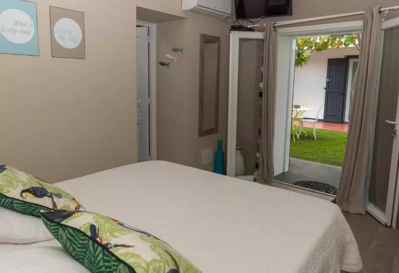 تختخواب و صبحانه Maison D Hôtes Côté Lagon