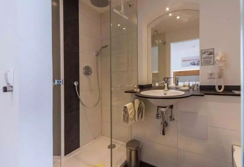 Hotelli Gasthaus Seeblick