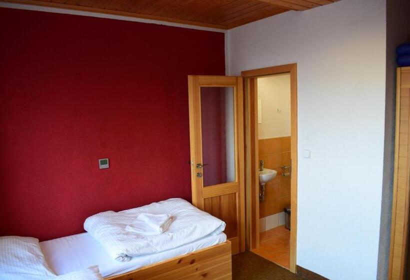 Пансион Guest House Pod Rozhlednou