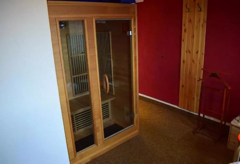 Majatalo Guest House Pod Rozhlednou