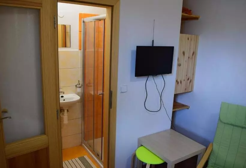 Majatalo Guest House Pod Rozhlednou