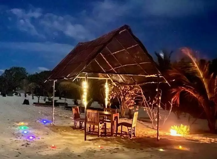 پانسیون Shamar Guesthouse & Dive