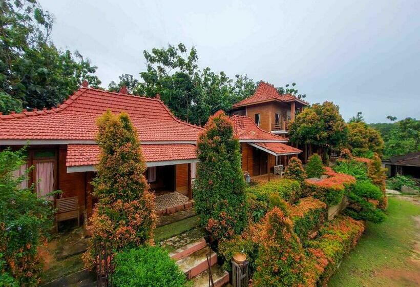 Pensión Sunrise Sea Hill View Karimunjawa Redpartner