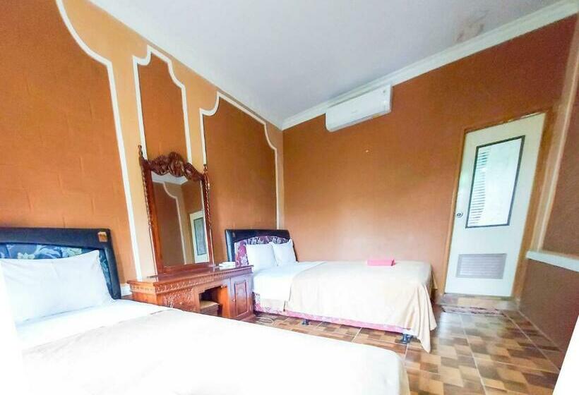 Pensión Sunrise Sea Hill View Karimunjawa Redpartner