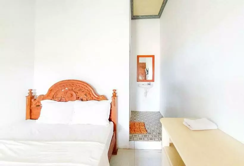 Majatalo Sunrise Sea Hill View Karimunjawa Redpartner
