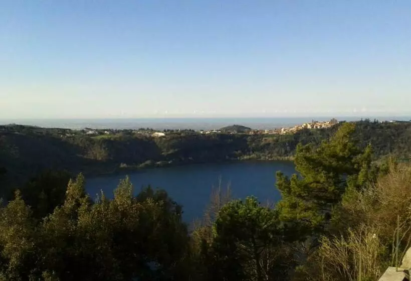 ペンション Vistalago Guesthouse