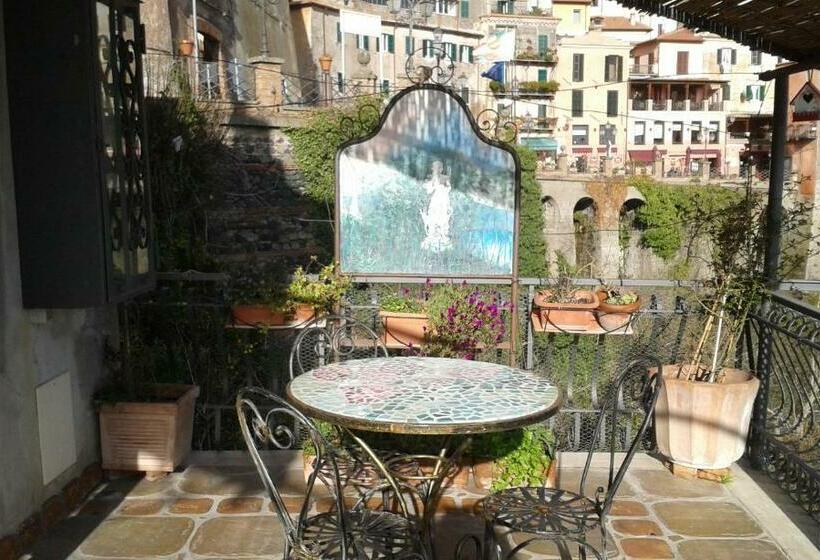 بنسيون Vistalago Guesthouse