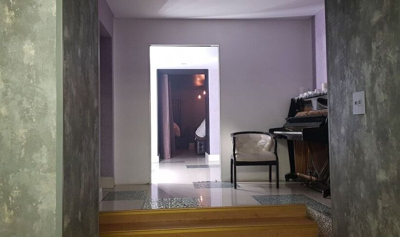 בית מלון כפרי Afalina