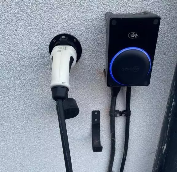 هتل Ashbys Accommodation & Spa Hire