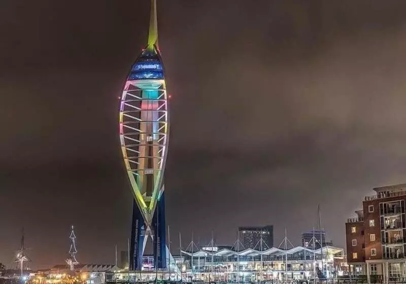 هتل Ashbys Accommodation & Spa Hire