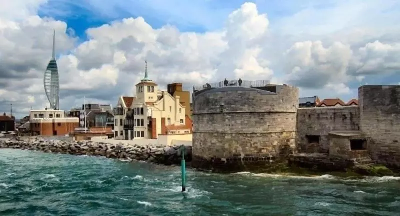 هتل Ashbys Accommodation & Spa Hire