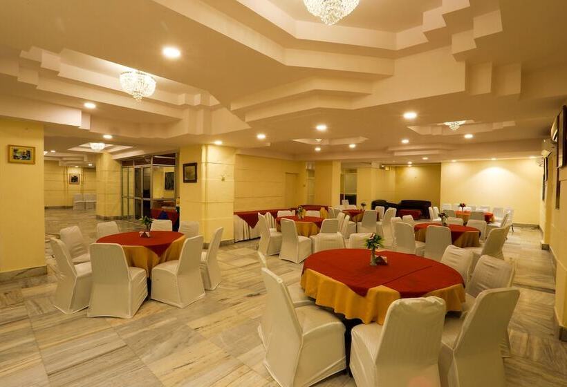 هتل Classic Residency