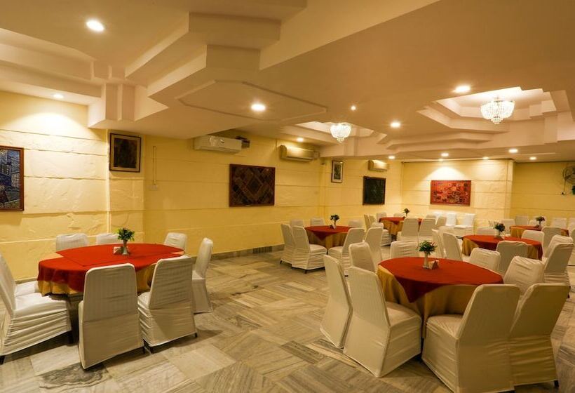 هتل Classic Residency