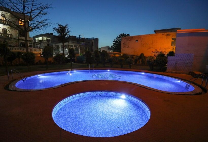 هتل Classic Residency