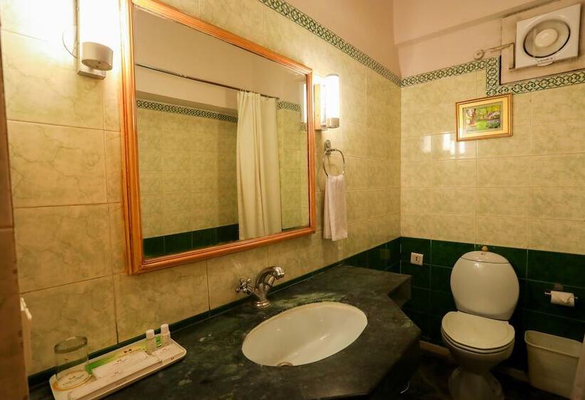 هتل Classic Residency