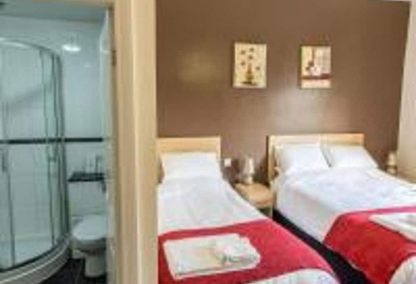 فندق The Douglas