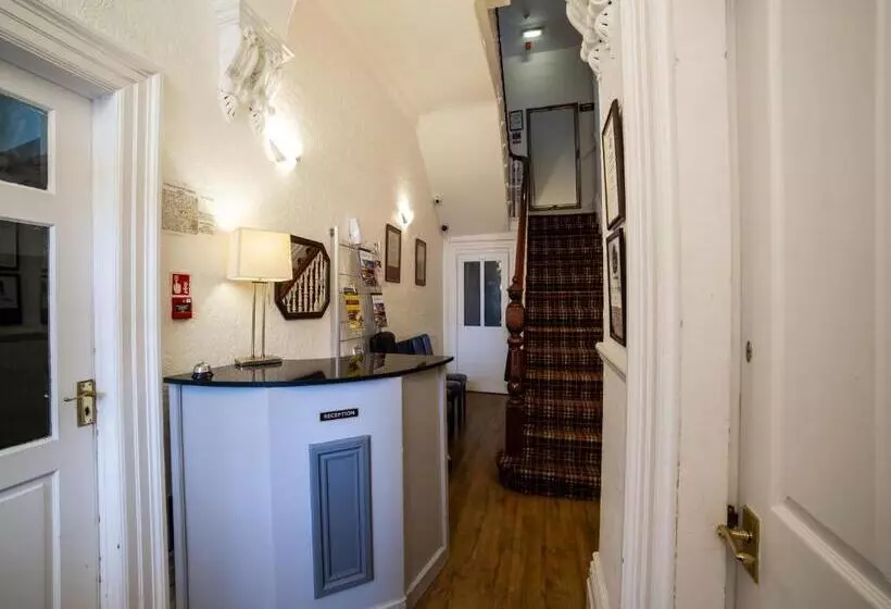 ホテル The Douglas