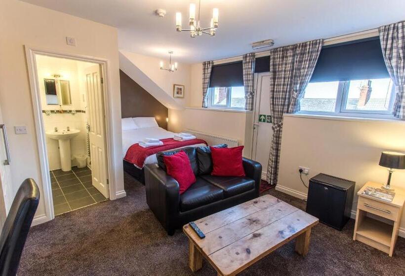 فندق The Douglas