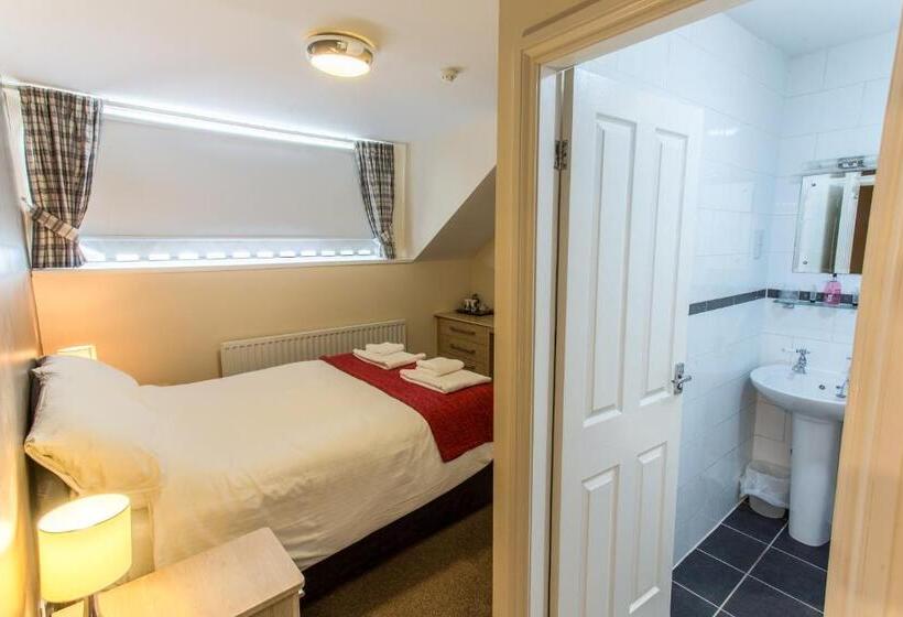 فندق The Douglas