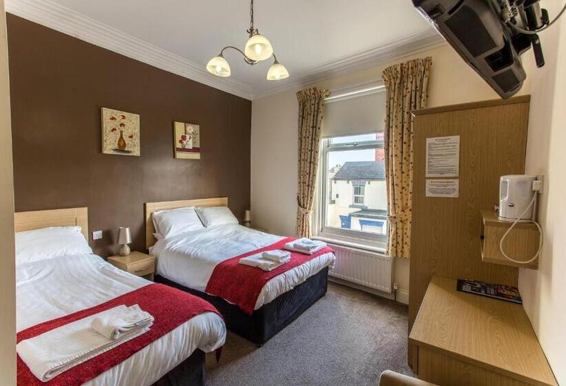 فندق The Douglas