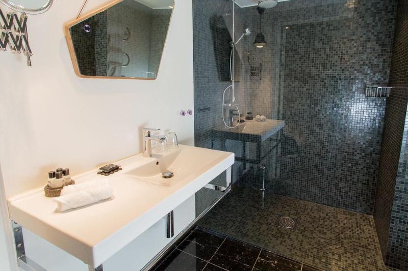 בית מלון כפרי Flora