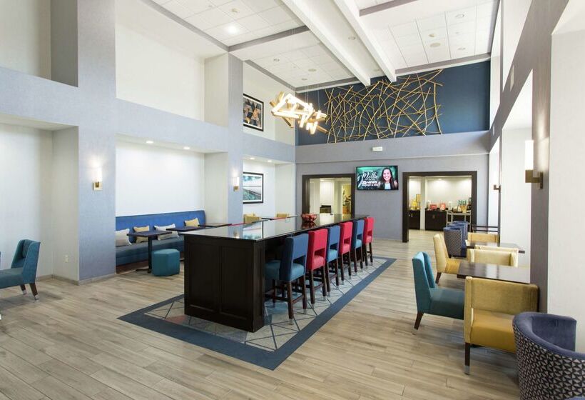 فندق Hampton Inn & Suites Ankeny