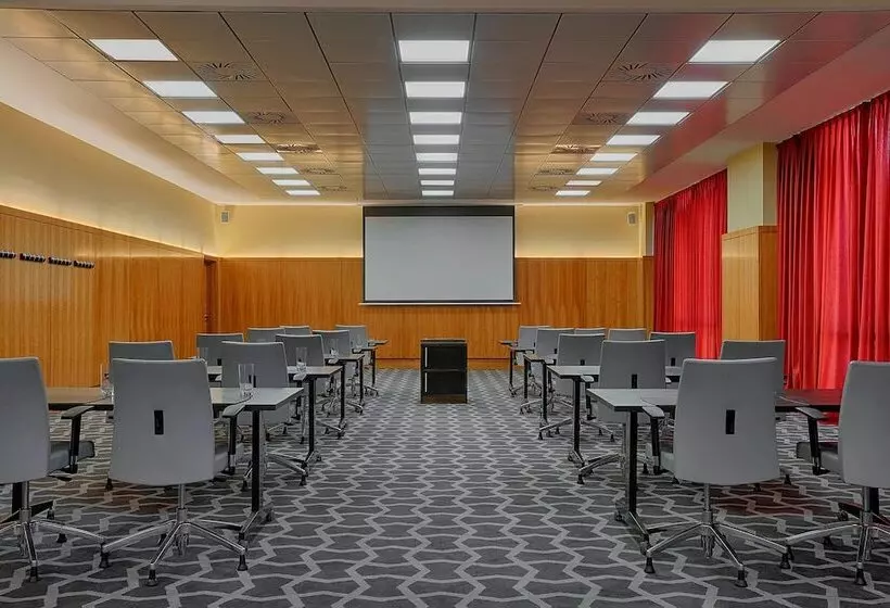 هتل Le Meridien Oran