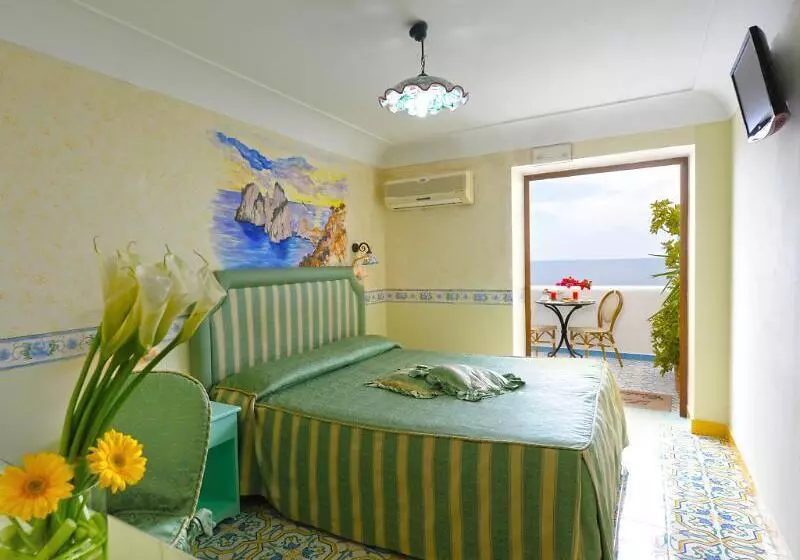 Отель Costa Diva