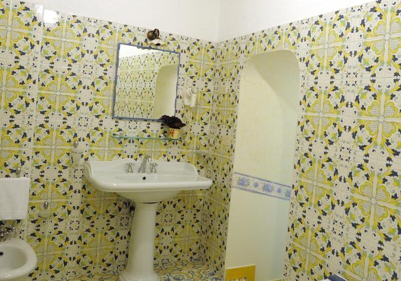 בית מלון כפרי Costa Diva