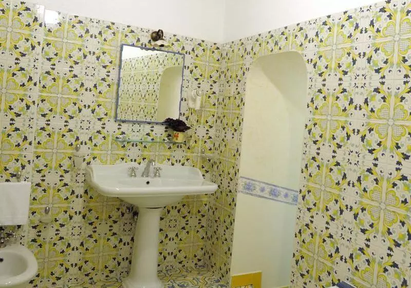 Отель Costa Diva